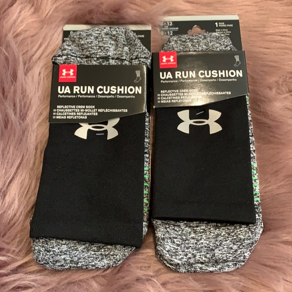 2 pairs under Armor run cushion crew socks